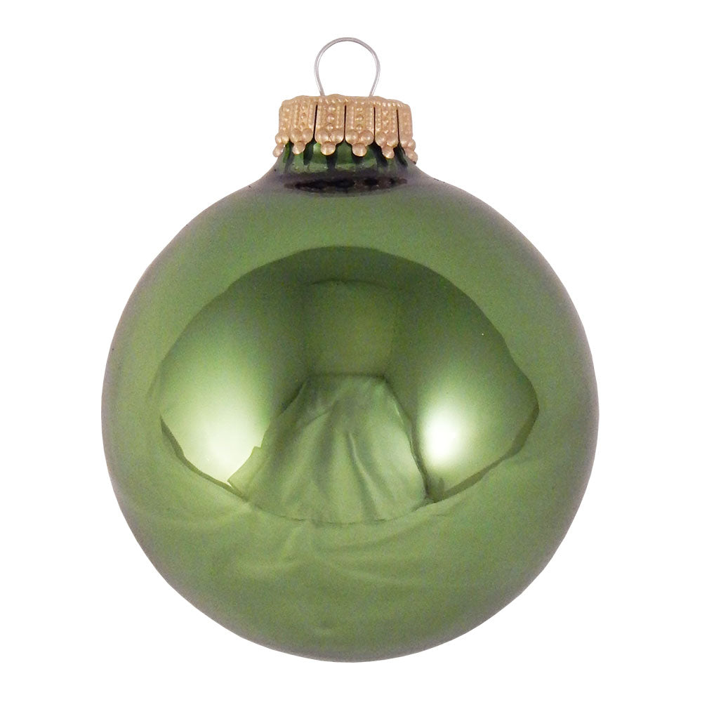 Christmas By Krebs Made in The USA Designer Seamless Glass Christmas Ball Ornaments, 2 5/8" (67mm), 8 Pieces (Shiny Jungle Green)