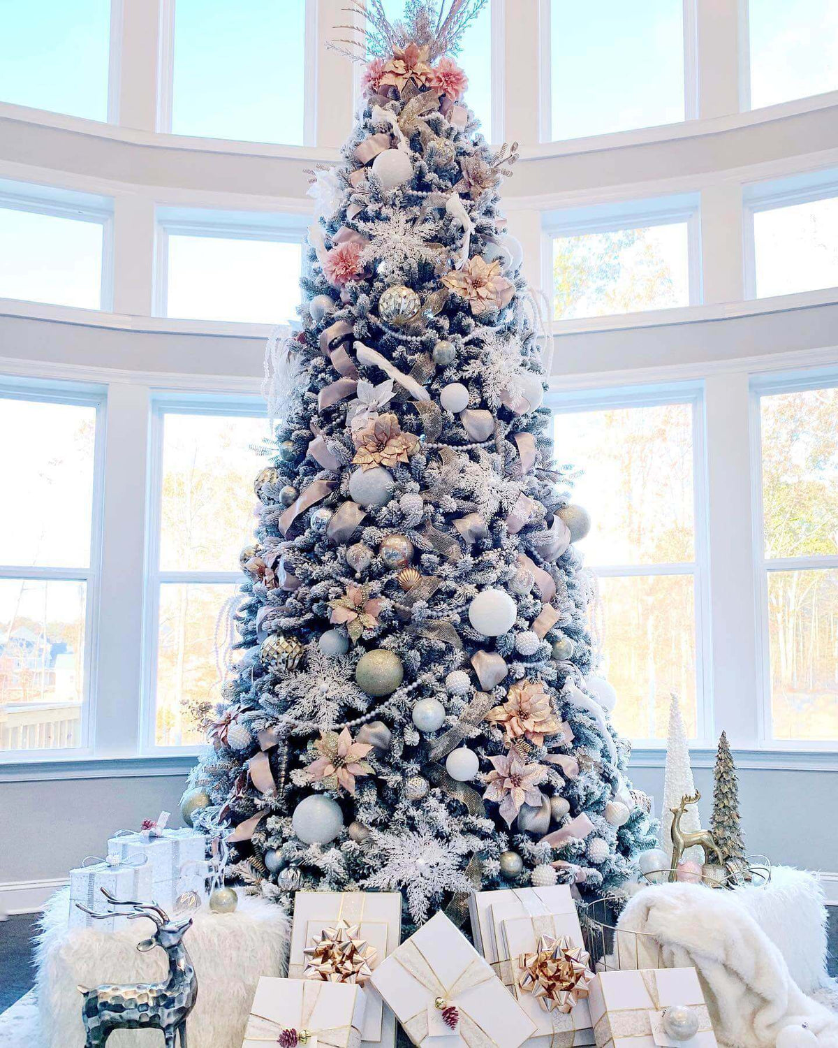 10' King Flock® Artificial Christmas Tree with 1250 Warm White LED Lights