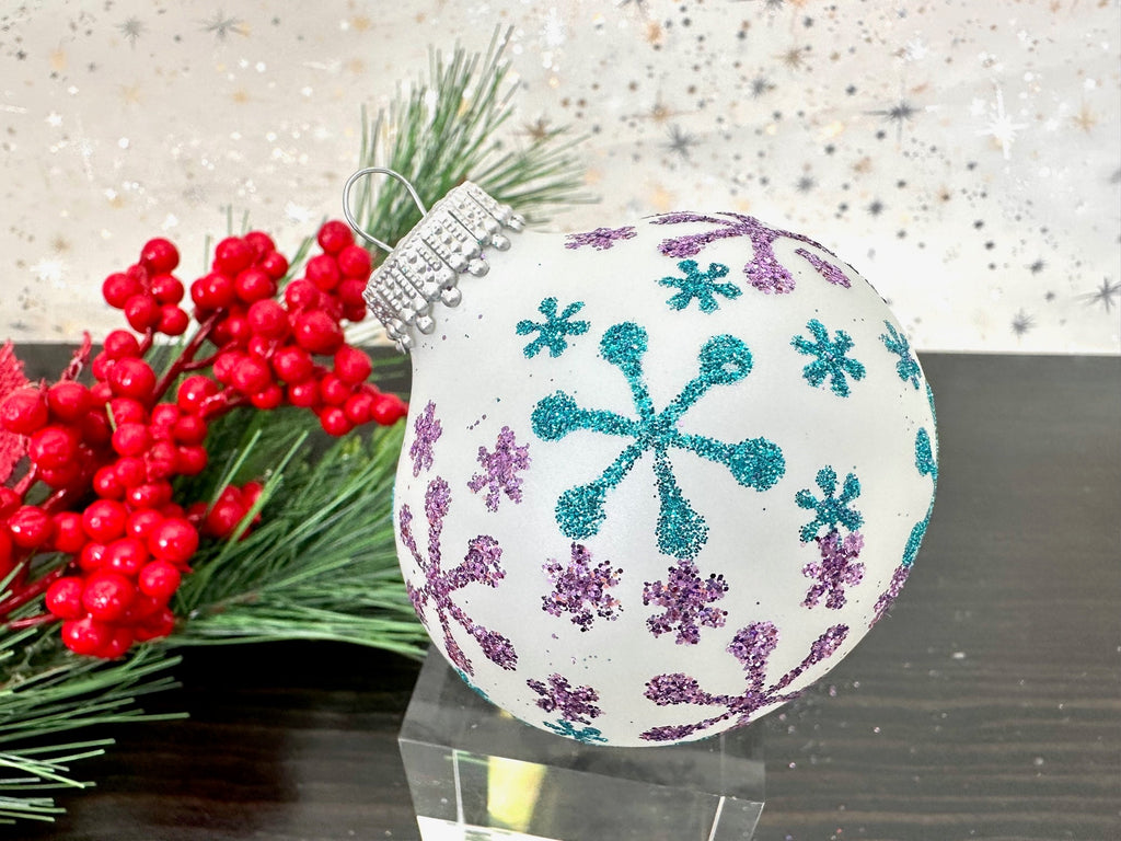 Glass Christmas Tree Ornaments - 67mm/2.63" [4 Pieces] Decorated Balls from Christmas by Krebs Seamless Hanging Holiday Decor (Snow White with Aqua & Amethyst Jax)